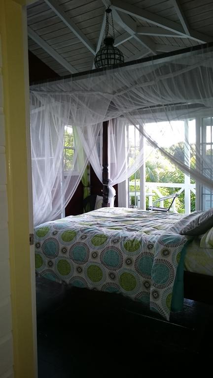 Palm Cottage คาสทรีส ภายนอก รูปภาพ